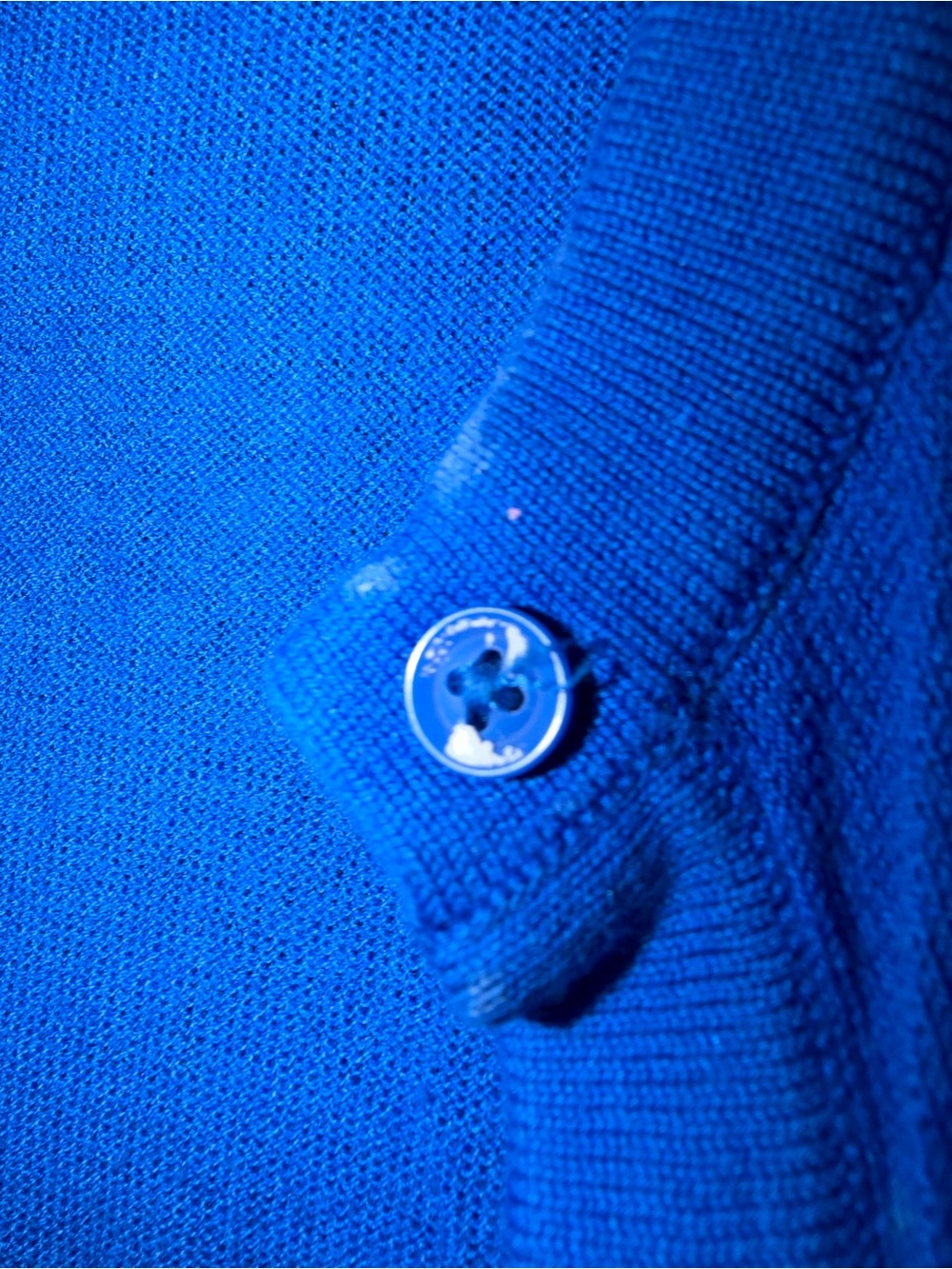 Men Sweater Subcategory Classification - Picture 2 of 7